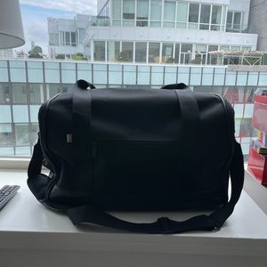 Beis hanging travel bag